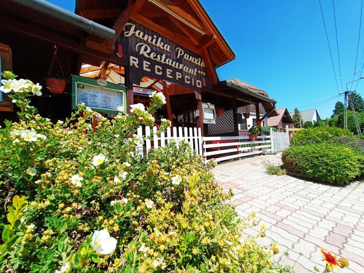 Hotel Janika Pension Vonyarcvashegy Exterior foto